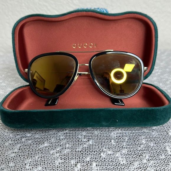 Gucci GG0062S-001 57mm Black Aviator Sunglasses with Case main image 13